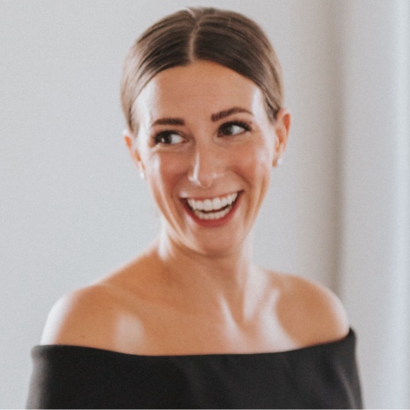 Meet your Posher, Allison - Picture 1 of 1